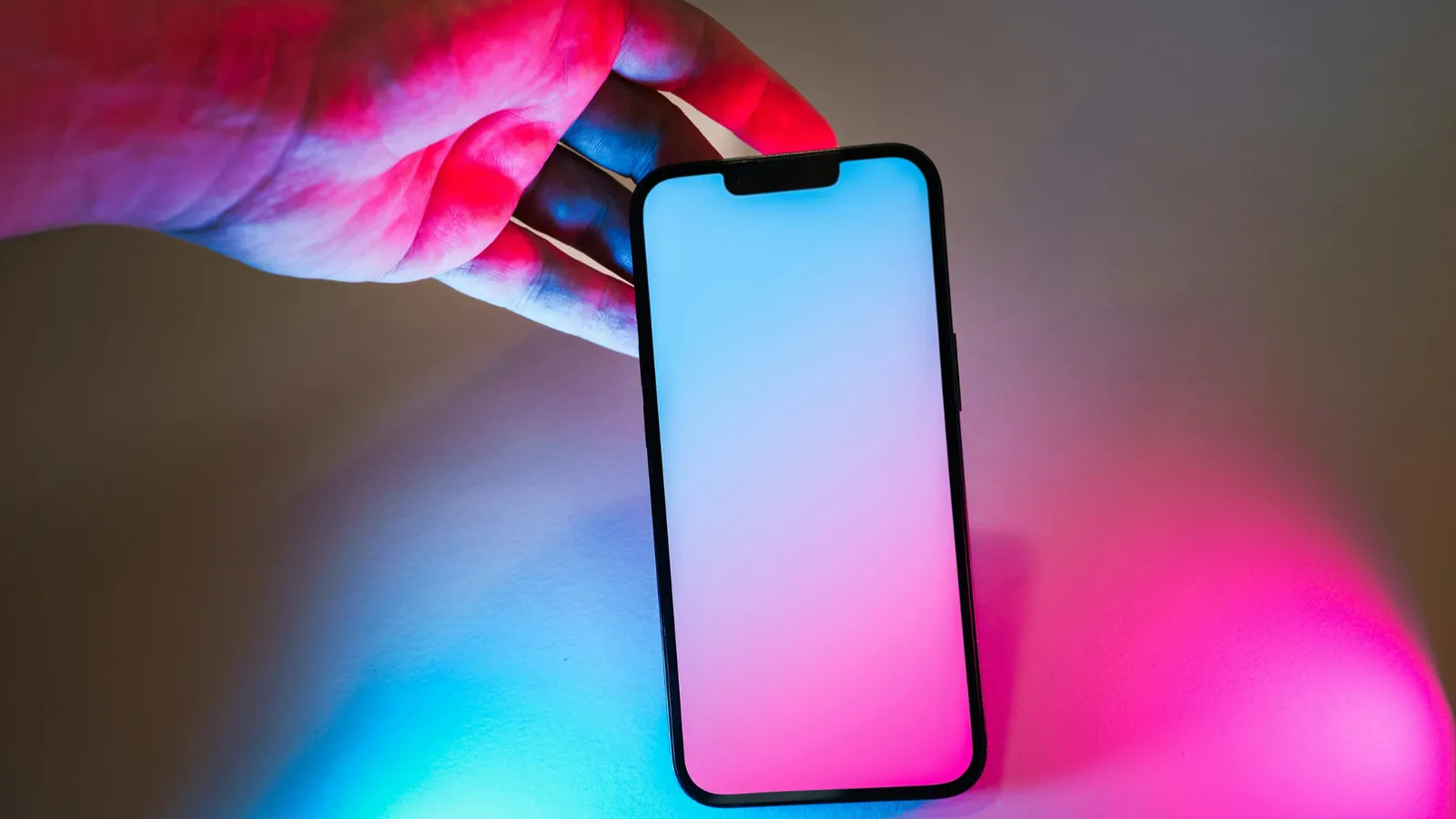 UI/UXとは?ユーザーが離れないアプリを作る方法